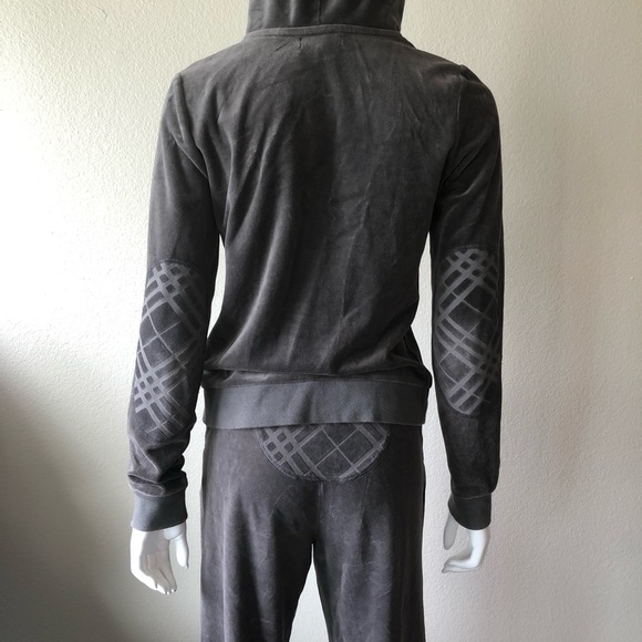 BURBERRY WOMEN’S VELOUR HOODIE & SWEAT PANTS - Picture 7 of 8